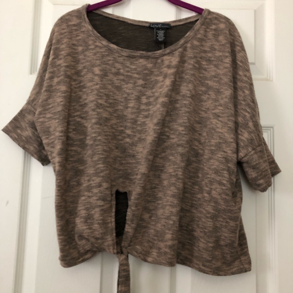 Stretchy material cute top
